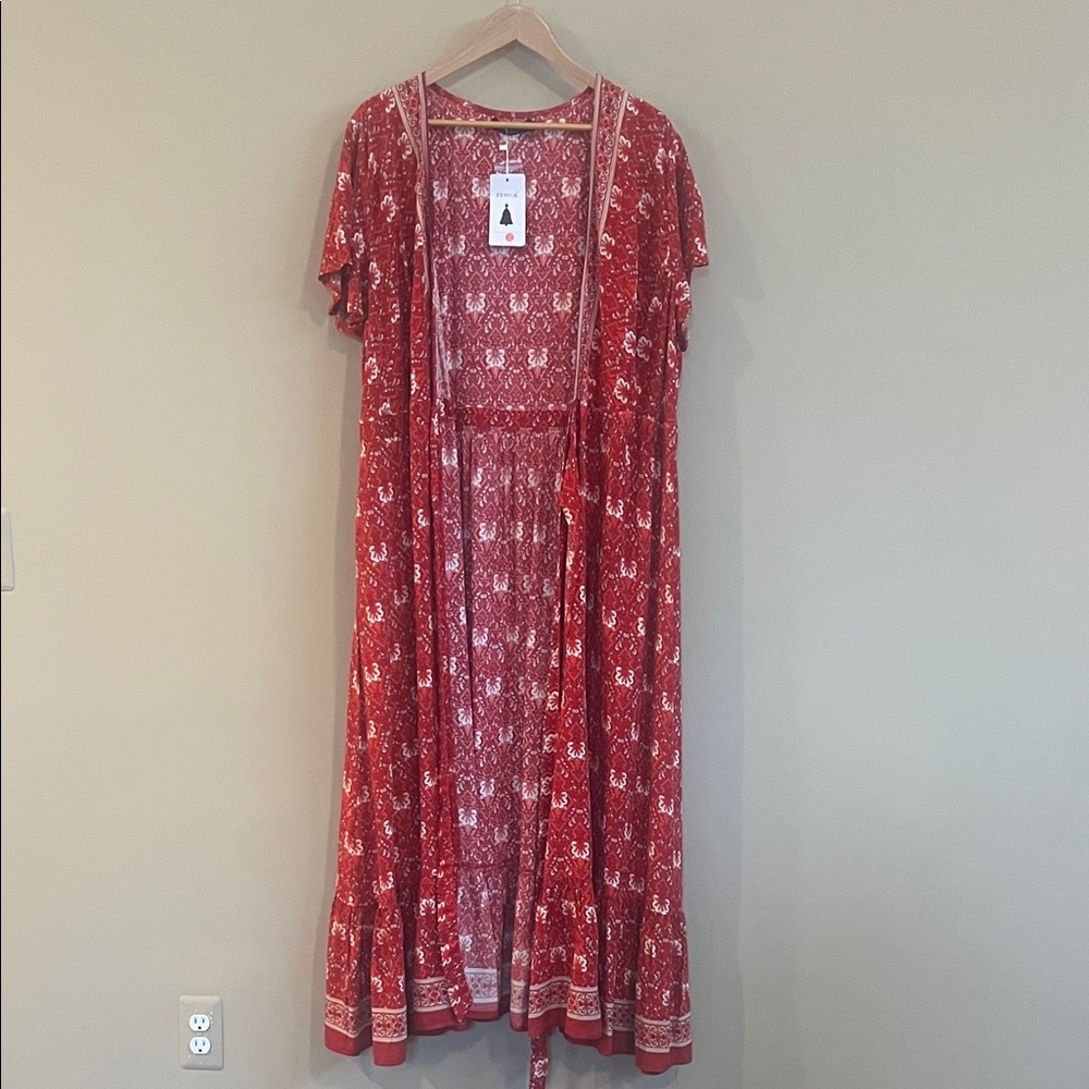 Chic Red Patterned Maxi Dress